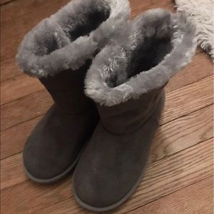 Grey Warm Aeropostale Boots
